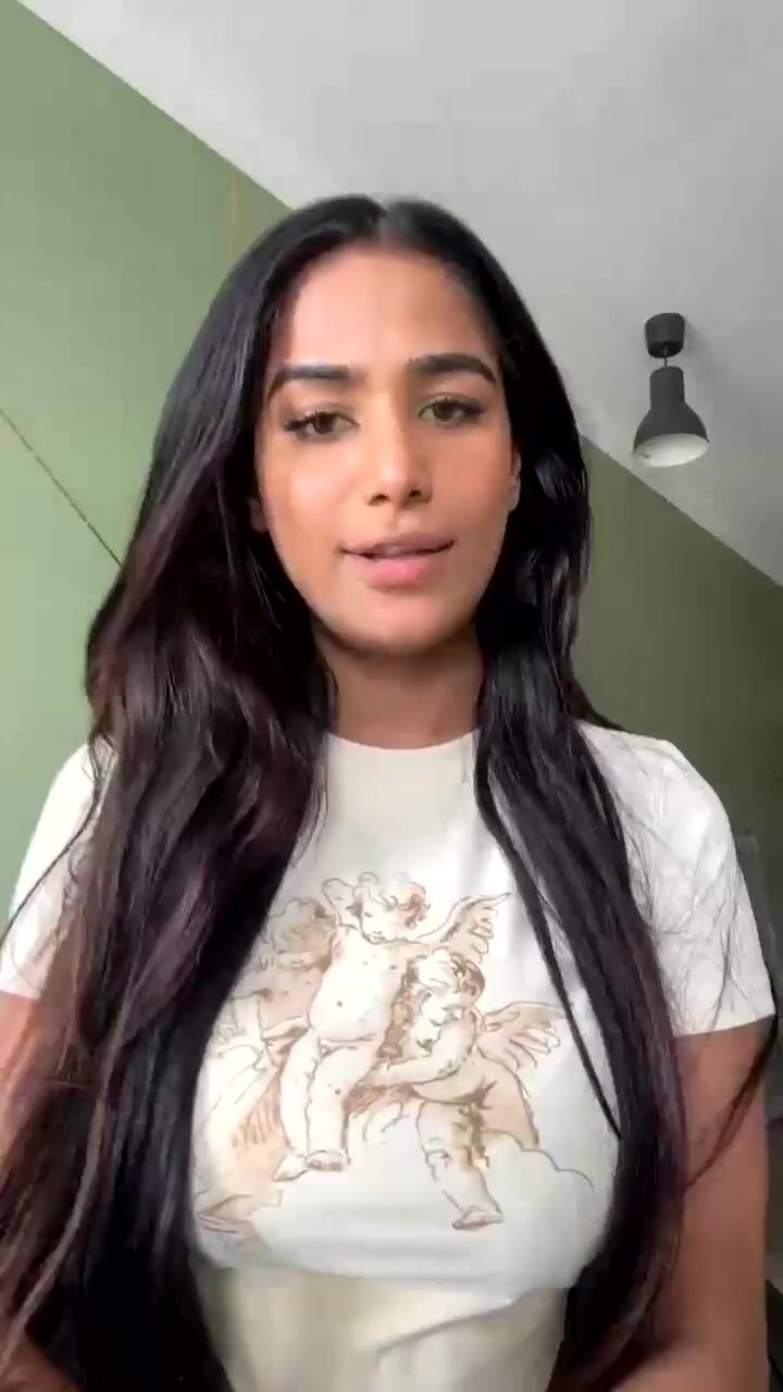 Watch Poonam Pandey Pretty Indian Teasing Her Boobs Onlyfans Video For