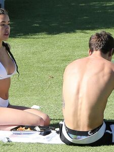 麦迪逊·比尔性感骆驼趾比基尼套装最新泄露