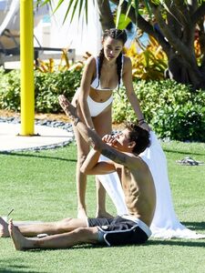 麦迪逊·比尔性感骆驼趾比基尼套装最新泄露