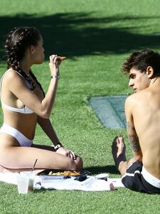 麦迪逊·比尔性感骆驼趾比基尼套装最新泄露