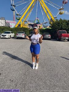 Sunflowerland exklusive OnlyFans geleakte Nacktbilder