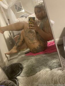 Sunflowerland exklusive OnlyFans geleakte Nacktbilder