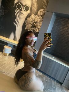 Sunflowerland exklusive OnlyFans geleakte Nacktbilder