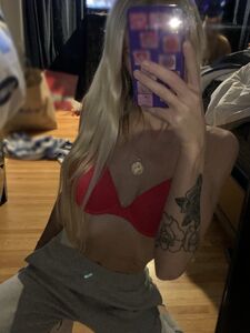 laroseee exklusive onlyfans geleakte Nudes