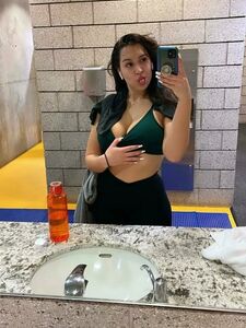 ilcollegestripper nuove foto hot onlyfans trapelate