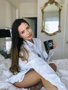 Molly又名babymolly的新热OnlyFans泄露裸照