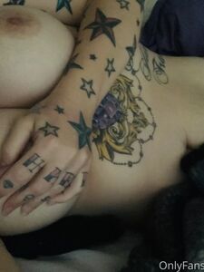 bec82001 新的热门 OnlyFans 泄露裸照