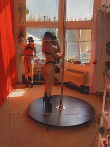 Livvalittle nuevas fotos desnudas calientes filtradas de OnlyFans