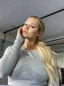 Kinsey Wolanski yeni sıcak OnlyFans sızdırılmış nudes
