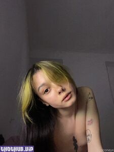 fuites de photos nues de coconeyx sur OnlyFans