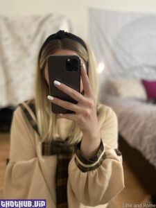 Lillie Roman alias Lillieinlove OnlyFans-Leaks nackter Fotos