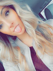 Little_queen_bee Blonde Teen Nudes