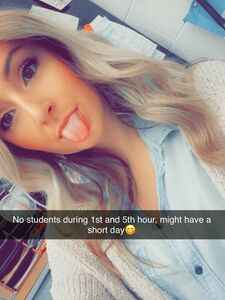 Little_queen_bee Blonde Teen Nudes