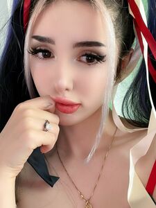 Alyri 最新的 Onlyfans 高级泄露