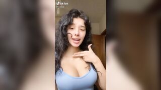 Voulezjj Topless Boob Bouncing Video