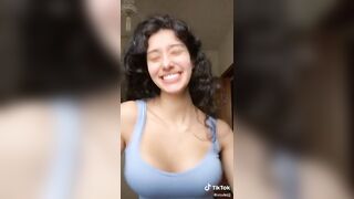 Voulezjj Topless Boob Bouncing Video