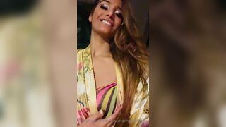 Poonam Pandey Asian Wife With huge Boobs Make People Horny OnlyFans Video