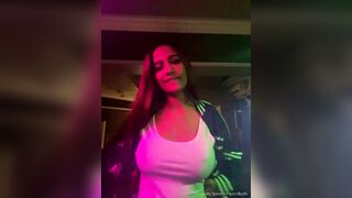 Poonam Pandey Indian Babe With Big Nipple Talking to her Fans Onlyfans Video