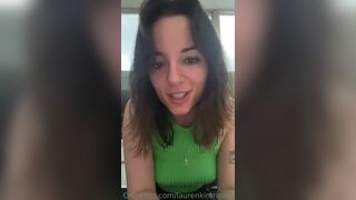 Laurenkimripley Petite Girl Talking to Her Fans While on Live Onlyfans Video