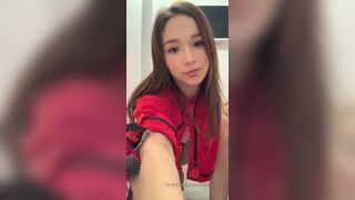 EllieLeen1 Pretty Slut Rubbing Clit While Riding A Dildo OnlyFans Video