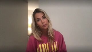 Kiki passo Blonde Beauty Talking to Her Fans Leaked Live Stream Video