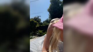 Lologonewild Bend Over And Shows Her Thick Booty Onlyfans Video