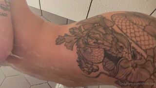 Shark.bae Horny Babe Shows Sexy Figure In The Shower OnlyFans Video