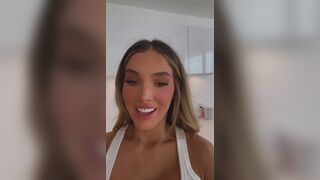 Lynaritaa Teasing Nipples In Tight Skinny Leaked Video