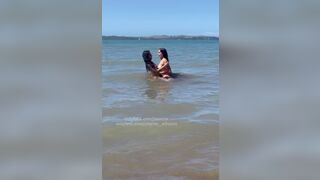 Jasminx and Charlie__wilsonn Kissing Eachother While Naked at Beach Onlyfans Video