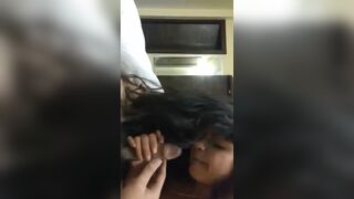 Beautiful Indian girlfriend giving blowjob leaked video