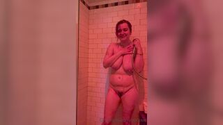 Nixxxie Pearlz Aka Totallynotnixie Cleaning Her Nude Boobs And Pussy In Shower