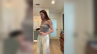 Erin Gilfoy Gets Exposed Her Tits and Ass While Try on New Dresses Onlyfans Video