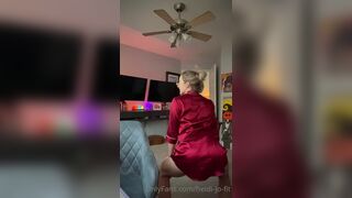 Heidi-jo-fit Shaking Her Big Natural Ass in Hot Nightdress Onlyfans Video