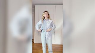 Dinglederper Young Blonde Exposed her Amazing Figure While Try on Haul Onlyfans Video