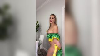 Stallionshit Gets Exposed her Tits While Jiggling Butt Cheeks in Hot Outfit Onlyfans Video