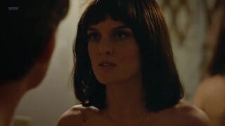 Hot Frankie Shaw nude – SMILF