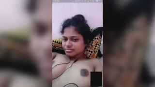 Girlfriend talking bare body with boyfriend on video call
 Indian Video