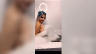 Lauren Burch – laurenxburch – Leaked New Onlyfans Nude Bath Video (July 2021)