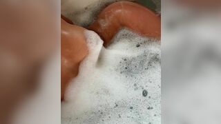 Rachel Cook Showing Her Soapy Nipples And Cute Feet In Bathtub Video