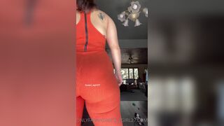 queen_egirl27 rides that dildo with her big ass - onlyfans