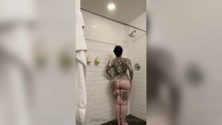 Ravengriim Gets Exposed her Massive Bubble Butt Onlyfans Video