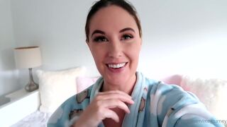 Meg Turney Lingerie Try On Onlyfans Video – Influencers GoneWild