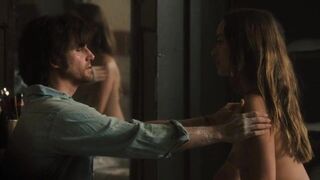 Hot Olivia Wilde Nude – Vinyl (2016)