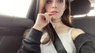 Dainty Wilder - Masturbating And Squirting In The Back Of An Uber