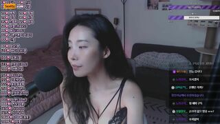 Norajoy Squeezing Juicy Tits And Nude Tease Live Video