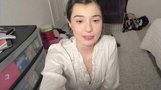 Brei_elle Nipple Slip Live Twitch Video