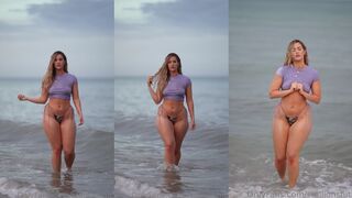 Marissa Dubois stallionshit showing off her cakes and titties on the beach