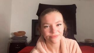 Sexy Teen Dirty Talks While Masturbating to Orgasm