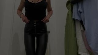 HungryKittty Fucked a juicy Blonde in the Fitting room