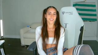 Izzygreen Spread Legs and  Vibrating her Pussy till Gets Orgasm Onlyfans Video